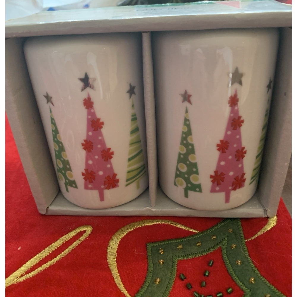 Salt and Pepper Shakers White with Christmas Trees On Them NIB